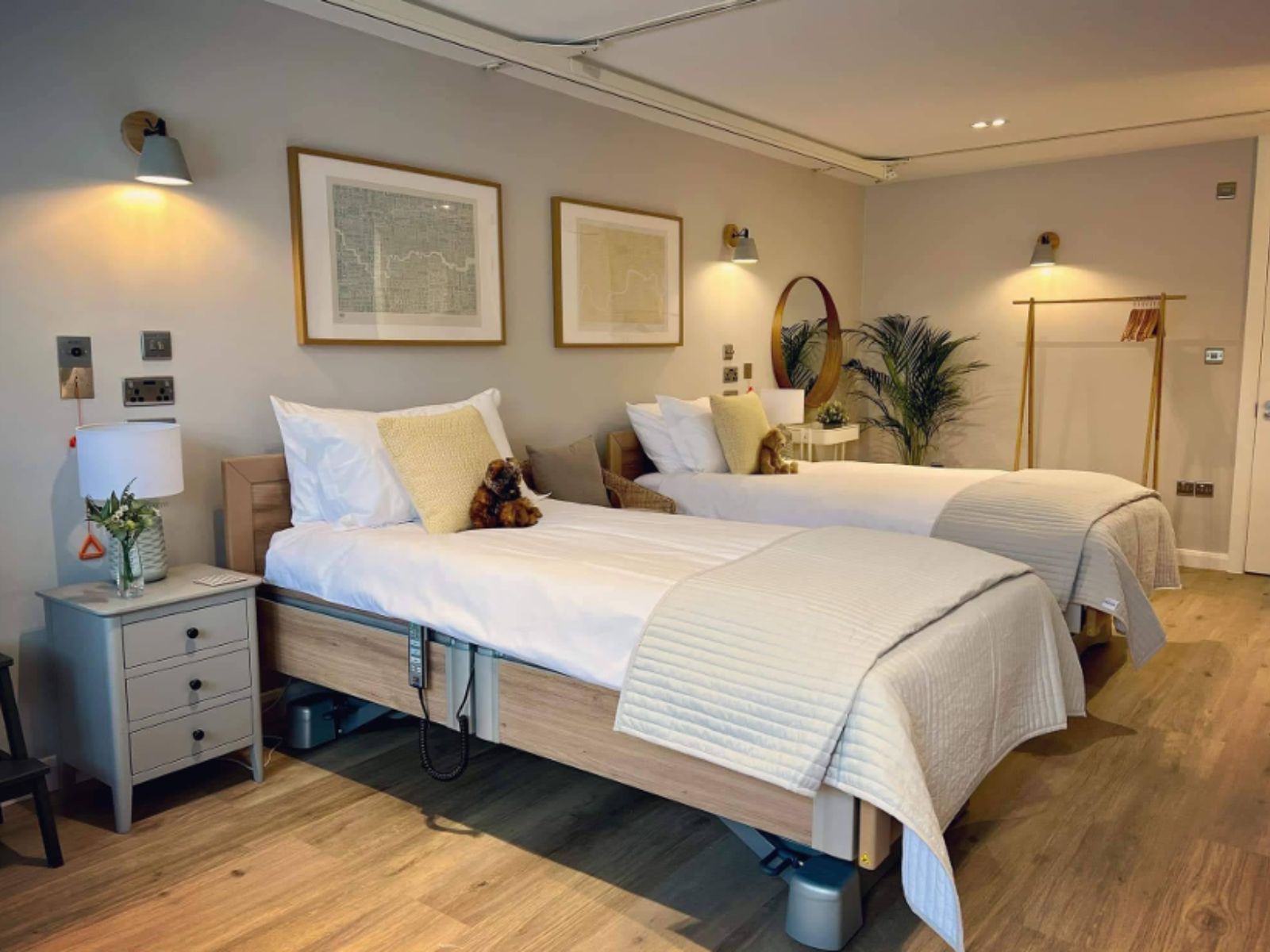 旅館級外觀照護床